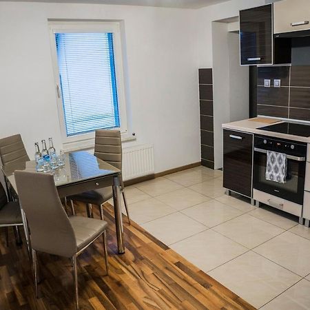 Apartamenty Korona Krosno Eksteriør bilde